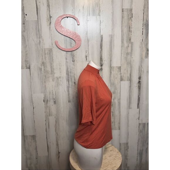 Tahari Rust Mock Neck Keyhole Blouse | Soft Stretchy Short Sleeve Top Size Small - Picture 7 of 9
